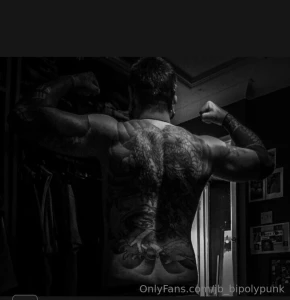 Never been too keen on how my back looks but this is pretty good