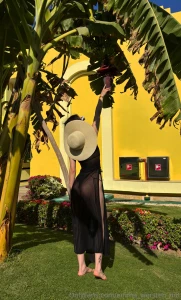 Maybe i should go to a modeling agency part 1