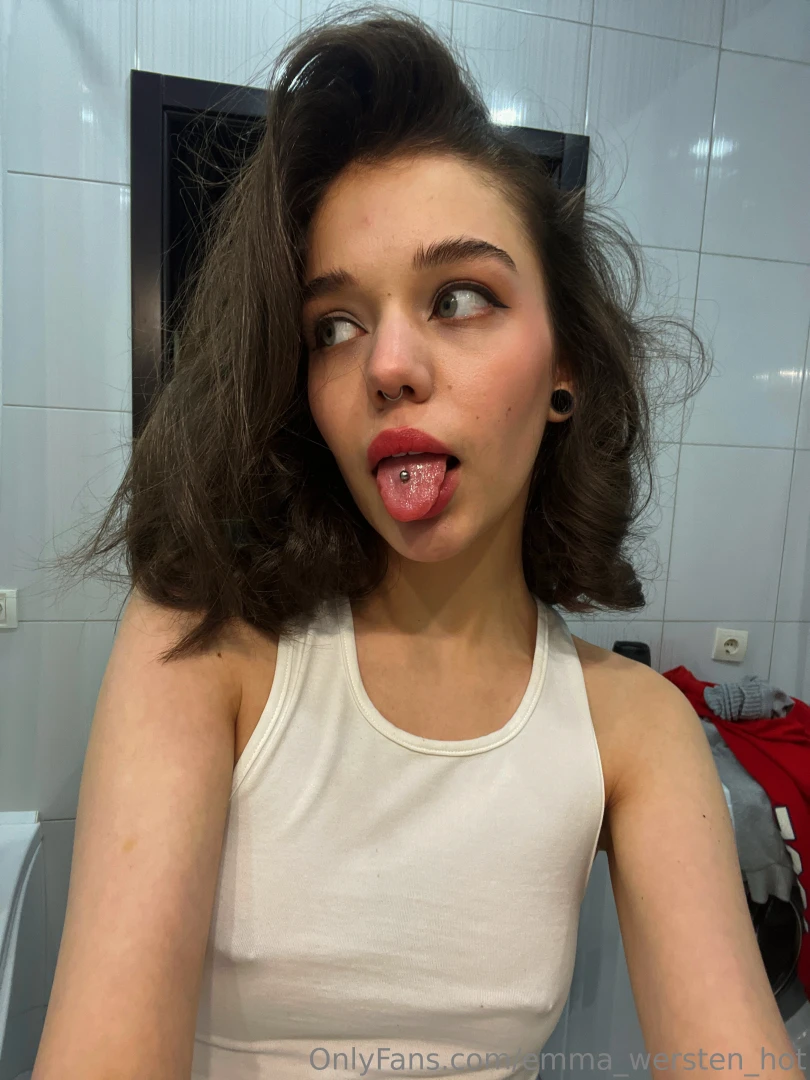 Today i m in the mood to explore my body will you help me 