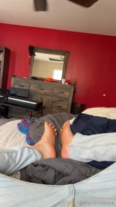 Feet part 383