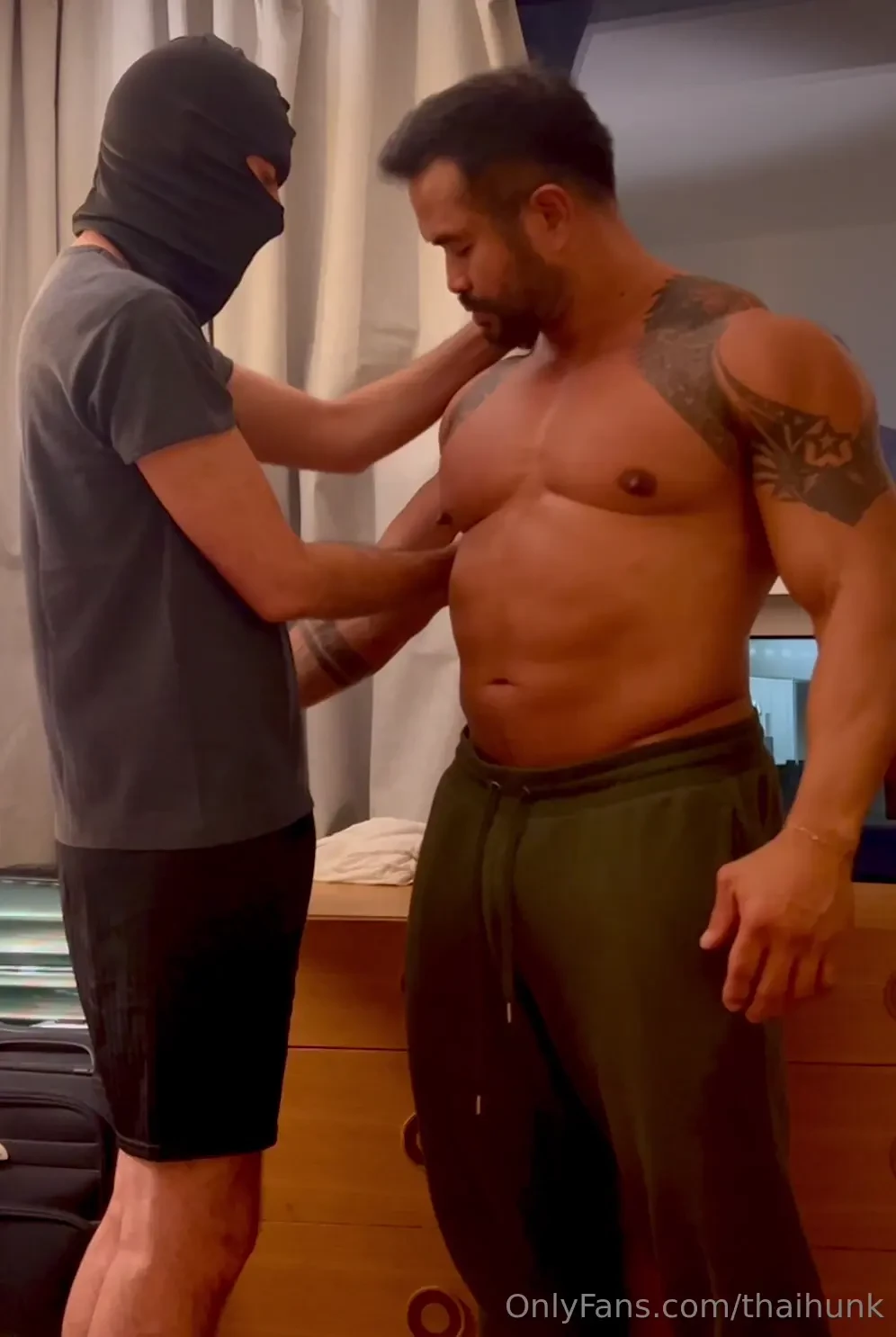 Attention to details of my new masseur 