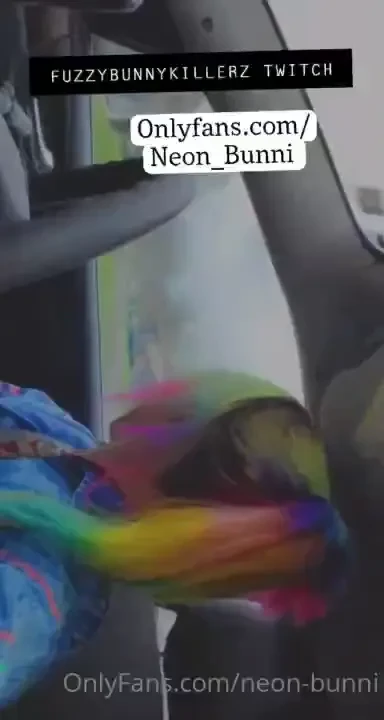 Fuzzybunnykillerz on twitch neon_bunni is my paid account this video 