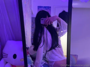 Is it just me or this looks like a ghost outfit what if i just appear