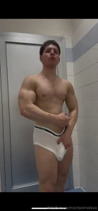 Big arm and not only braccio grosso e non solo