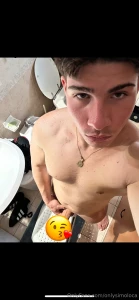 Hi darling what are you doing come and keep me company