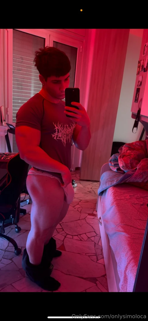 Ti aspetto in chat son sicuro che un cazzone cos non lo hai mai visto 