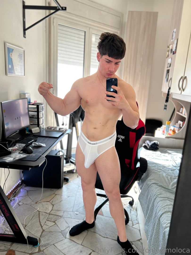 Buongiorno tesoro oggi riposo ti aspetto in chat good morning honey i 