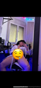 Ecco il davanti tesoro vieni a vederlo here s the front darling come