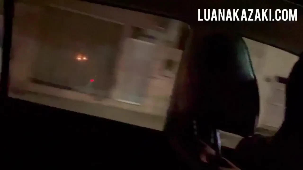 Ap s a chegada do uber elas estavam conversando bem vontade quando 