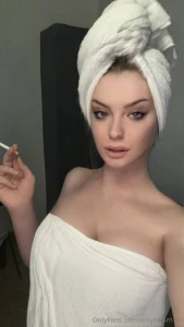 Mi hanno detto che sono molto sexy con l asciugamano in testa tu cosa