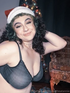 Merry christmas from your favorite milf