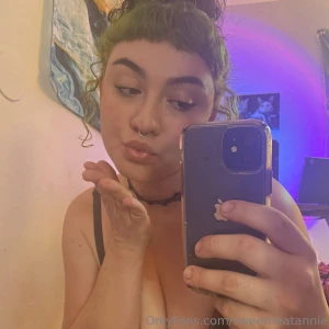 Follow me on twitter and keep updated when i cam or do lives or