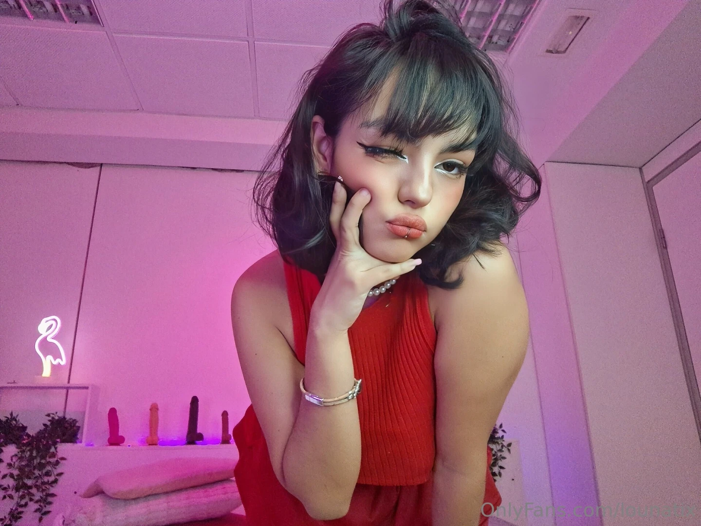 How many toys can u spot on this pic 