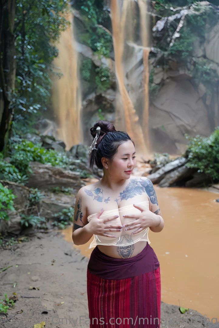 Lanna girl hehe coming soon 