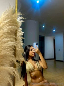 I m feeling especially naughty today do you want to see what i have