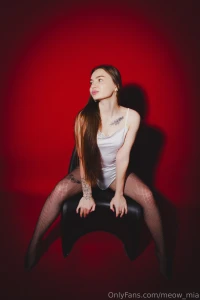 Just me a crimson backdrop and your imagination shall we set it on part 1