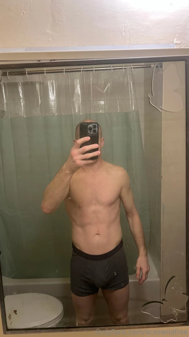 Good morning and happy friday if you want to see what i am packing 