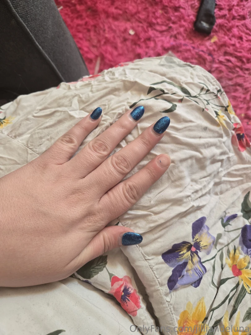 Anyone wanna pay to get my nails fixed 30 will be fine i have 15 lol 