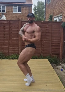 Weekly check in photos 230lb 104kg