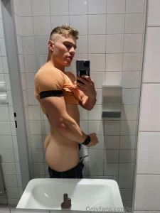 Front or back part 3819