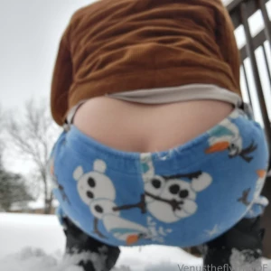 That s not even snow it s just cum on the ground sike it s snow and part 5