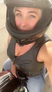 You d be loud too if i were riding you