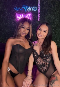 Wednesday night gg cumshow w asianaja cum chat and slut us out babe