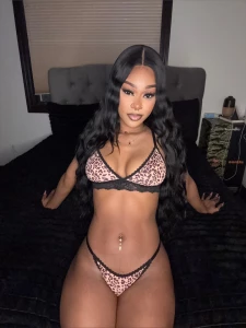 Friday night cumshow ready to spread pretty kitty for you dont miss 5