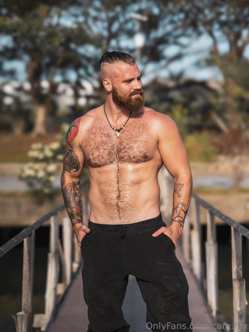 Join the jet-setting rogue funontrip_vlog who turns every destination 