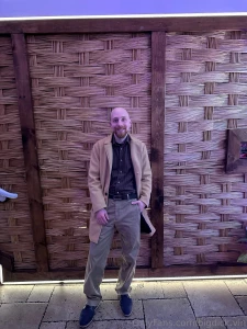 Got rid of the frasier look lol shaved it all off solid greek part 1