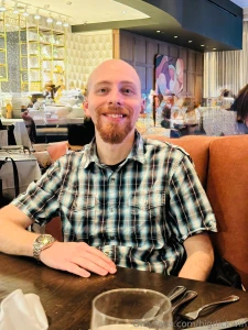 As promised new restaurant new photos in my favorite shirt ordered part 4
