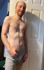 Looking sexy i might say check out me playing with myself in the new