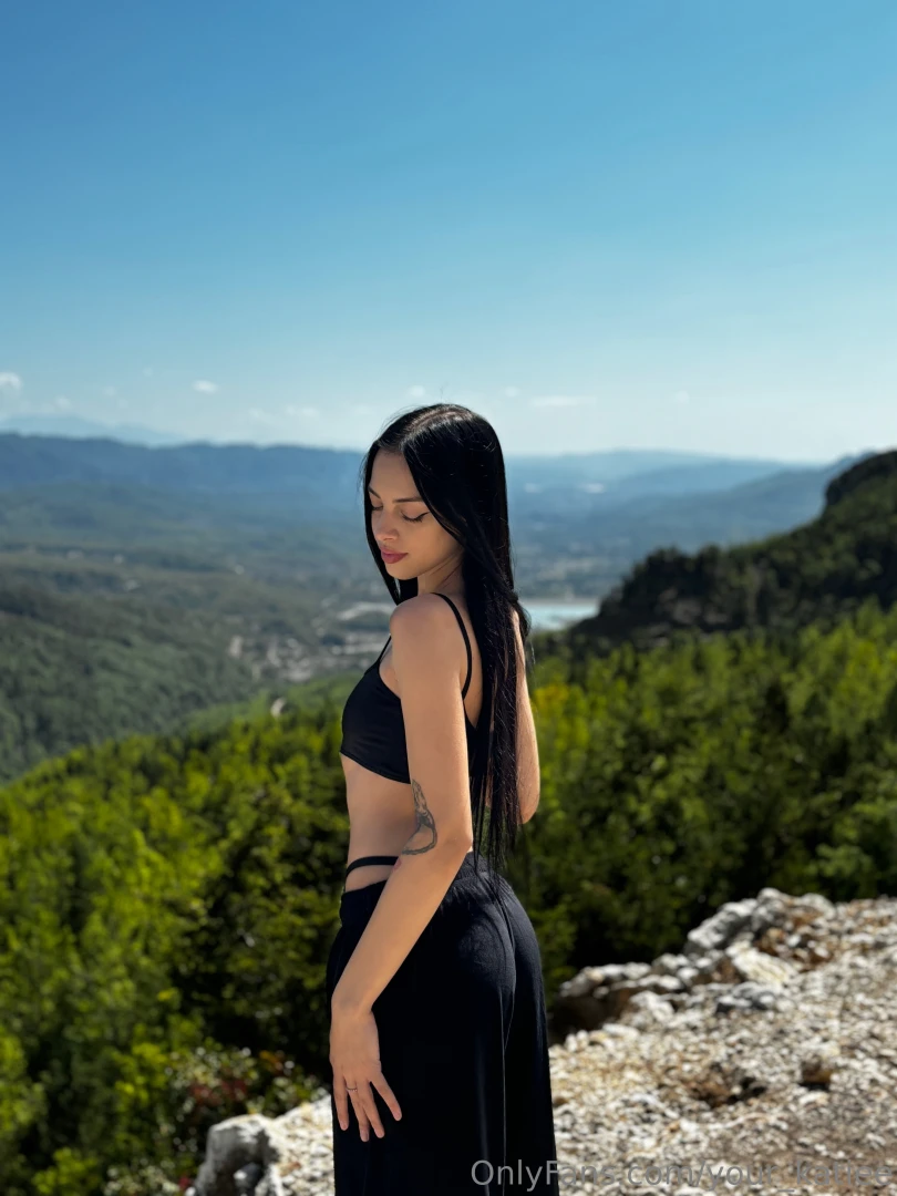 Height silence and endless horizons here i feel truly alive what does 