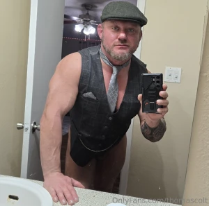 Anyone ever see peaky blinders how about sexy peaky blinders