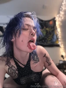 Black little set teaser for a solo ride video hehe part 1