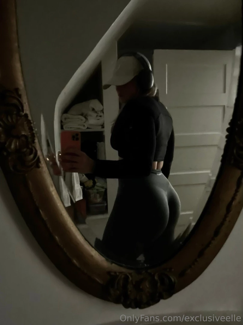 Strong is the new sexy who s with me fitandfabulous 