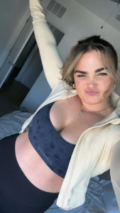 Comment what kind of stuff you want to see me posting more of on here part 1