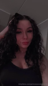 I wake up looking like that