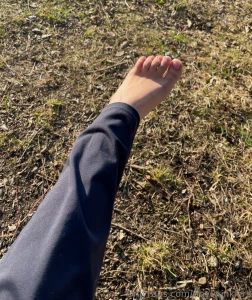 Imagine that you kiss my feet in public part 1