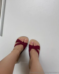 Sometimes i just can t stop staring at my feet part 1