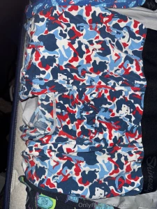 So got 4 pairs of undies left that i m able to sell if anyone would