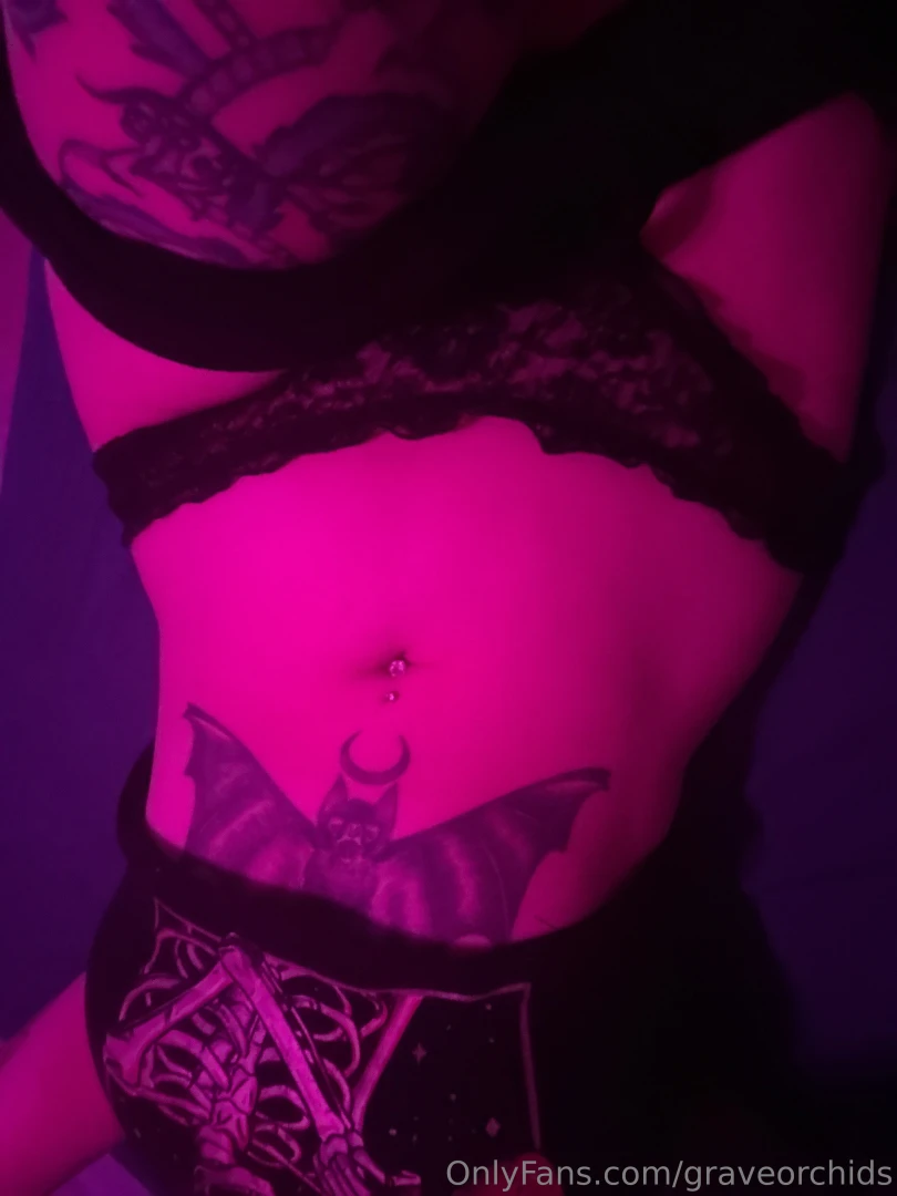 Come take these off me please 