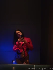 You take me out on a date and i take sexy pics for you in the bathroom part 1