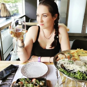 I know you want to undress me because i really want you to do it