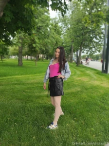 Baby do you like my slender body