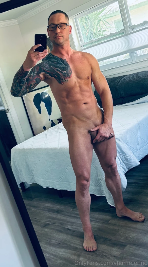 Dad bod is in full effect can i be your daddy 