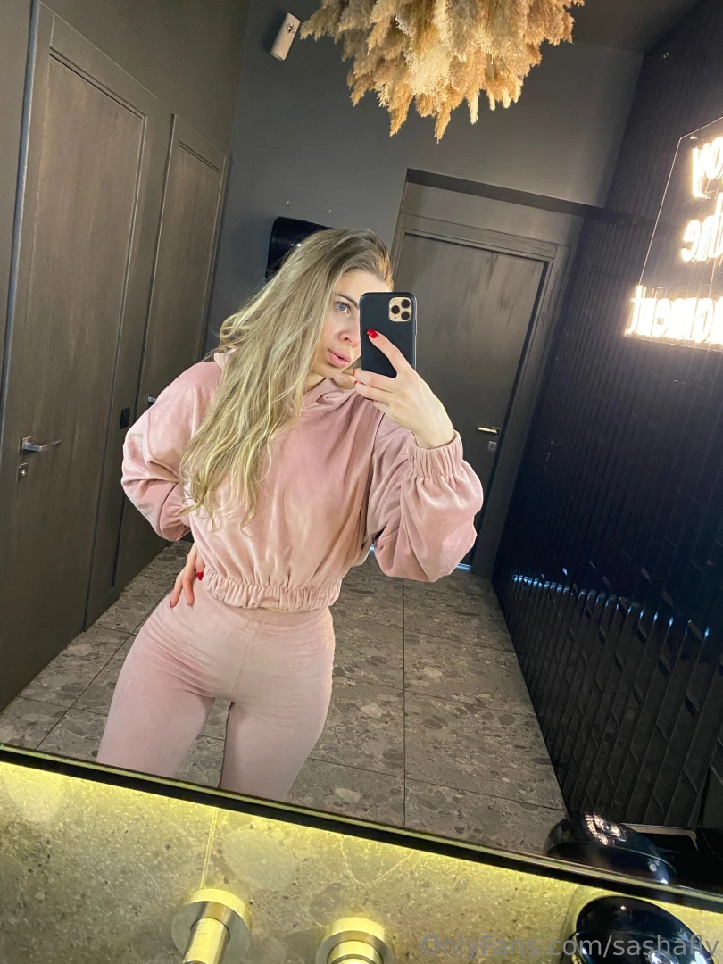 I am so sick of this slush grayness and endless layers of clothes i 