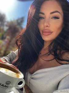 It s a sunny and very warm day today i decided to take a little walk