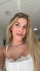 Thinking about all the things i could do to you part 1