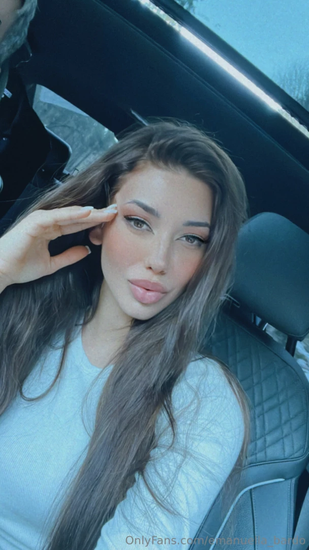 I m in a mood today how is started ur monday babe 